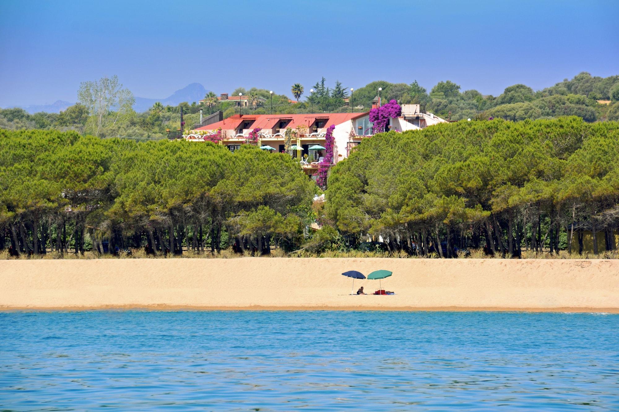 Domus De Janas Sul Mare Otel Bari Sardo Dış mekan fotoğraf